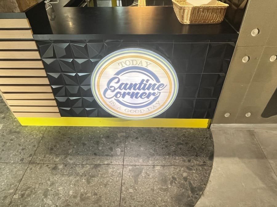 pose enseigne lumineuse magasin facade commerciale installation professionnelle boutique store led neon paris meilleur 14